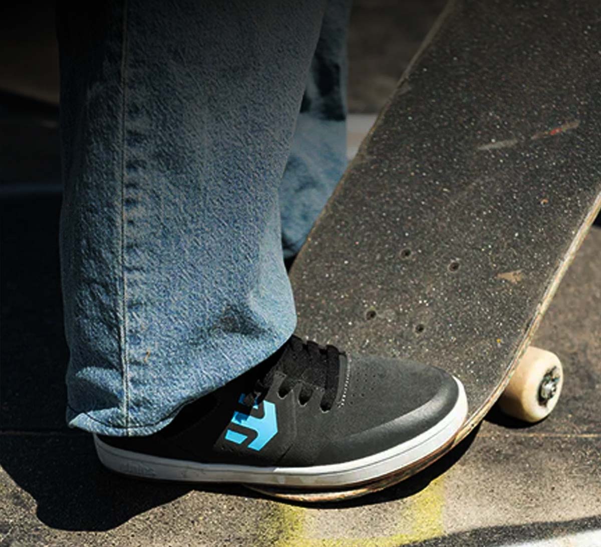 Kids Etnies shoes